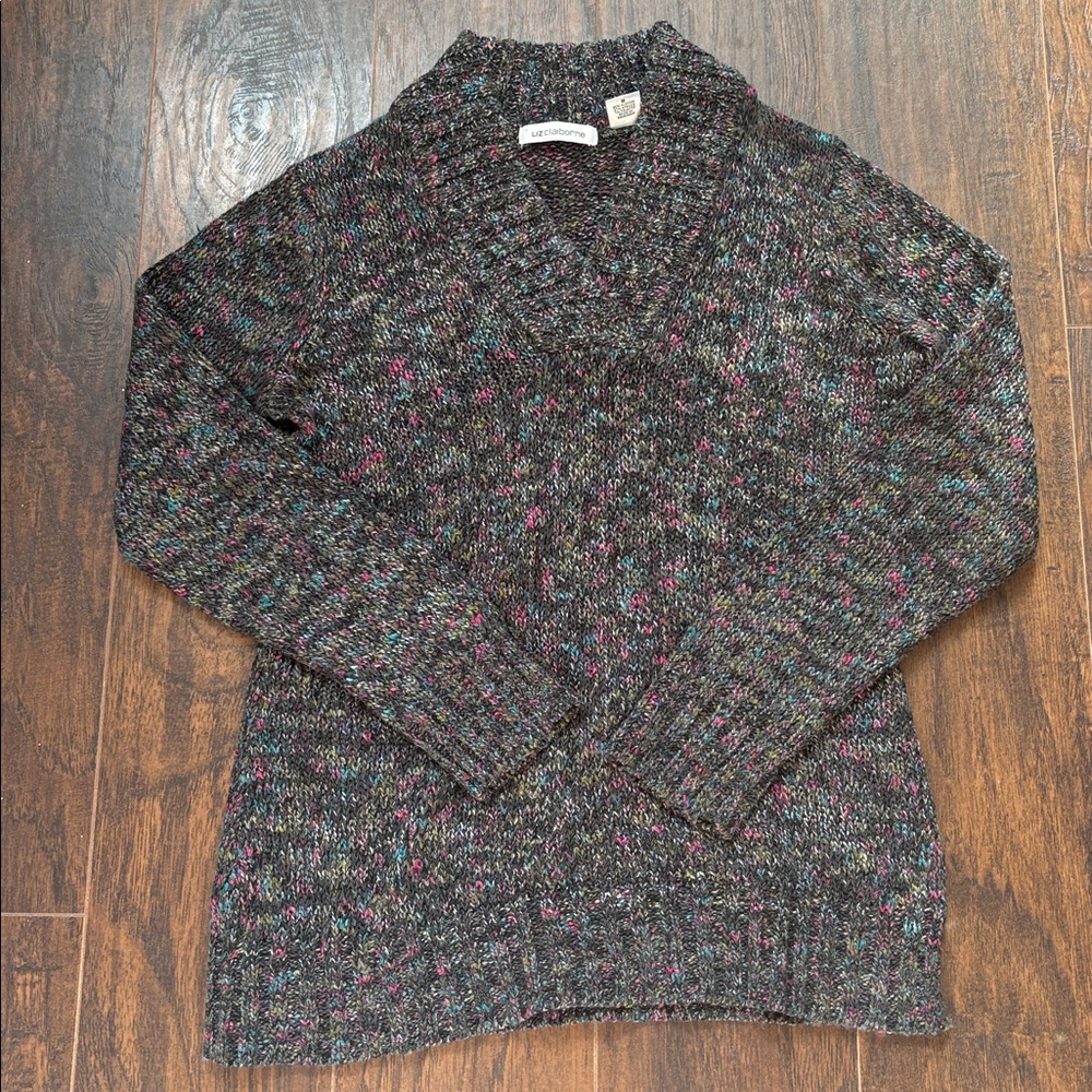 NWOT Gorgeous LIZ CLAIBORNE Variegated Knit Sweater, Size Medium